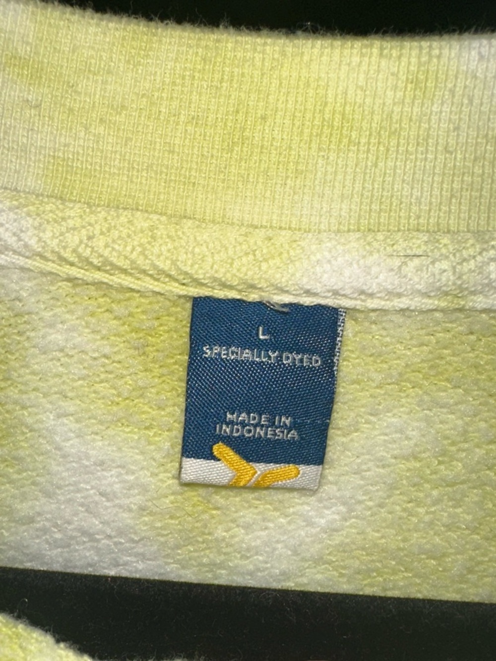Old Navy White and Yellow Tie-Dye Crewneck Sweatshirt - Picture 4 of 4